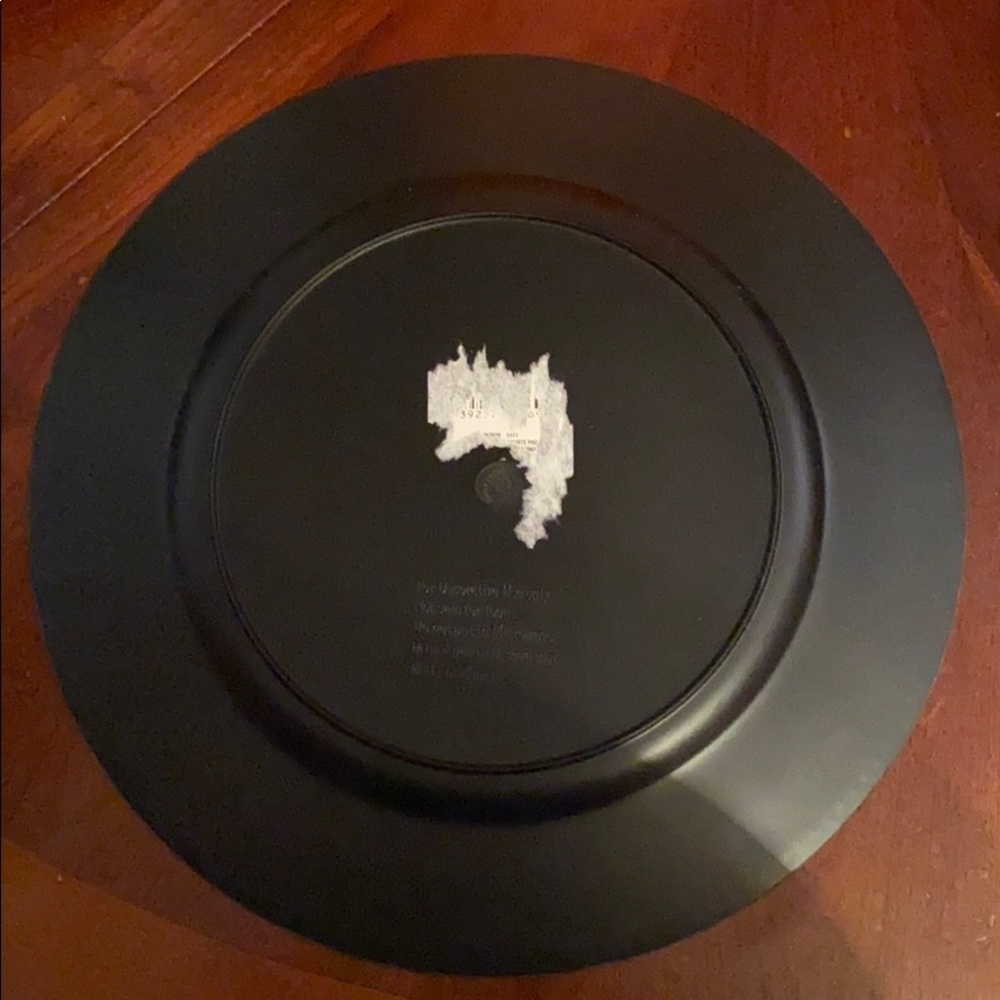 Decorative Plate - Picture 2 of 3